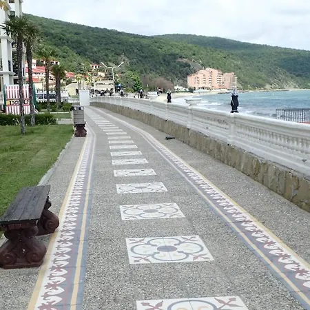 Negresco *